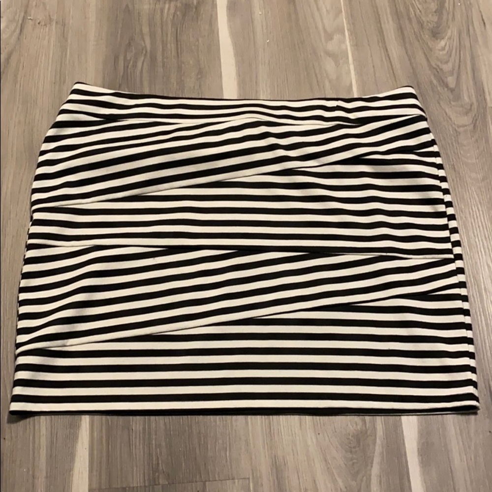 LC Lauren Conrad Black and White Striped Mini Skirt